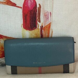 COA⭐️BURBERRY Continental wallet⭐️Smoky green⭐️PERFECT A FOR WALLET ON CHAIN⭐️